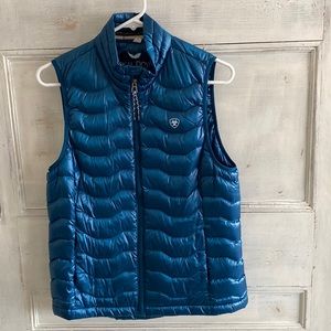 Ariat women’s teal vest, small.,